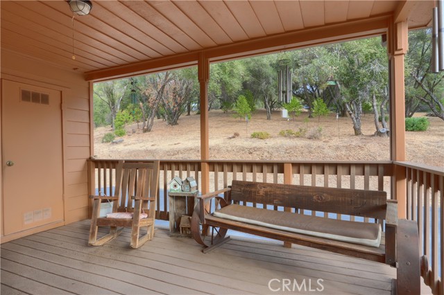 Detail Gallery Image 25 of 59 For 3692 Manzanita Rd, Mariposa,  CA 95338 - 3 Beds | 2 Baths