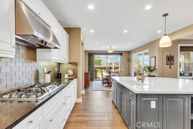 11 Risa Street, Rancho Mission Viejo CA: https://media.crmls.org/medias/e02fab5c-00e0-4a8c-9ec9-9a6c68500277.jpg