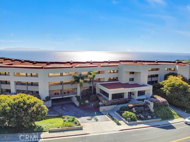 3200 La Rotonda Drive, Rancho Palos Verdes, California 90275, 2 Bedrooms Bedrooms, ,2 BathroomsBathrooms,Residential,Sold,La Rotonda,SB22049810