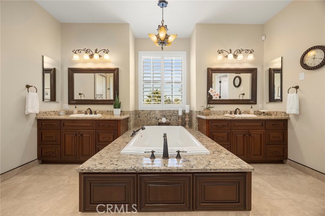 Detail Gallery Image 26 of 67 For 5571 Clover Hill, Yorba Linda,  CA 92886 - 6 Beds | 6/2 Baths