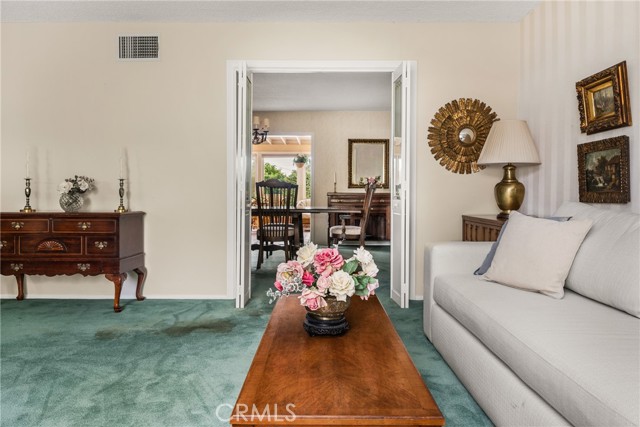 Detail Gallery Image 13 of 61 For 1142 Appian, Santa Ana,  CA 92705 - 4 Beds | 3 Baths