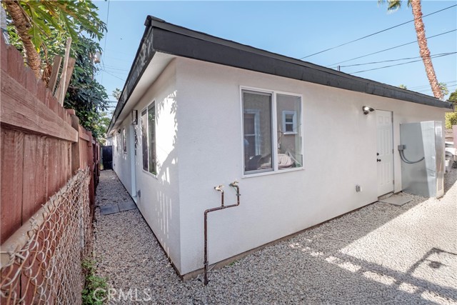 Detail Gallery Image 2 of 8 For 5739 S St Andrews, Los Angeles,  CA 90062 - – Beds | – Baths