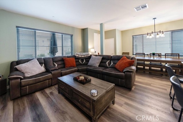 Detail Gallery Image 9 of 55 For 35157 Grove, Fallbrook,  CA 92028 - 4 Beds | 2/1 Baths