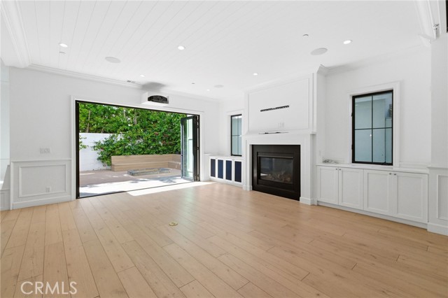 Detail Gallery Image 13 of 59 For 1405 Oak Ave, Manhattan Beach,  CA 90266 - 4 Beds | 4/1 Baths