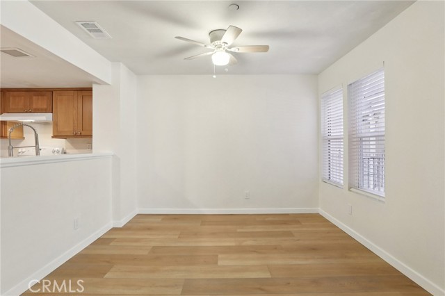 Detail Gallery Image 7 of 32 For 300 E Chestnut #H-202,  Santa Ana,  CA 92701 - 2 Beds | 2 Baths
