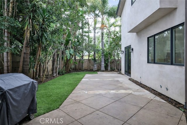 Detail Gallery Image 16 of 17 For 258 Santa Isabel Ave, Costa Mesa,  CA 92627 - 5 Beds | 5/1 Baths