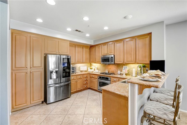 Detail Gallery Image 10 of 32 For 10686 Cayenne Way, Fontana,  CA 92337 - 4 Beds | 2/1 Baths