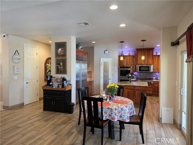 Detail Gallery Image 11 of 47 For 42036 Desert Sage Ave, Lancaster,  CA 93536 - 5 Beds | 3 Baths
