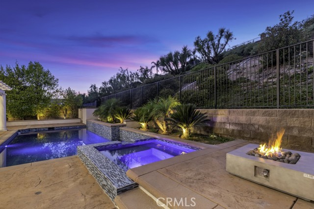 Detail Gallery Image 3 of 75 For 20151 via Medici, Porter Ranch,  CA 91326 - 5 Beds | 5 Baths