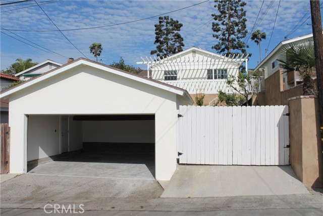  Garage- drywalled