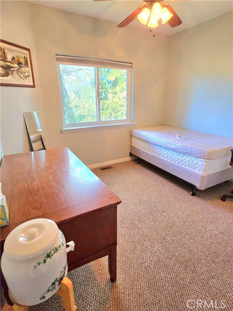 Detail Gallery Image 17 of 28 For 22337 Briarwood, Crestline,  CA 92325 - 4 Beds | 2/1 Baths