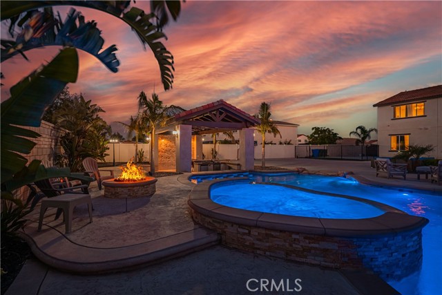 Detail Gallery Image 50 of 75 For 11715 Periwinkle Pl, Jurupa Valley,  CA 91752 - 6 Beds | 4/1 Baths