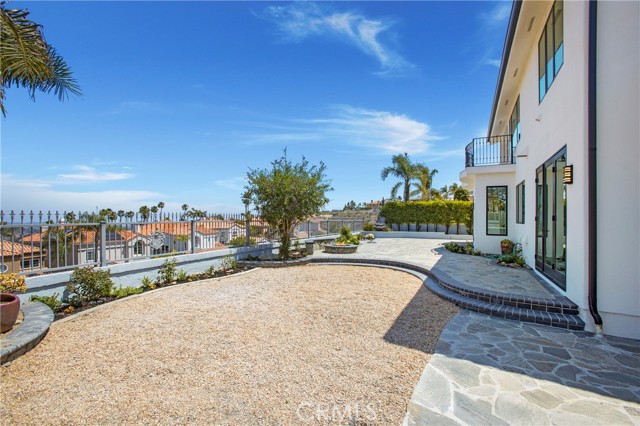 Detail Gallery Image 13 of 26 For 24 Coronado Pointe, Laguna Niguel,  CA 92677 - 5 Beds | 5/1 Baths