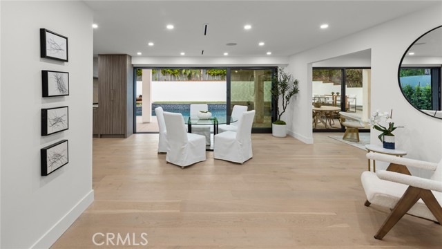 Detail Gallery Image 4 of 15 For 5325 Cangas, Calabasas,  CA 91301 - 5 Beds | 4/1 Baths