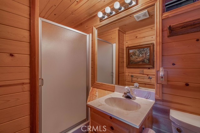 Detail Gallery Image 37 of 50 For 304 Big Bear Trail, Fawnskin,  CA 92333 - 3 Beds | 3 Baths