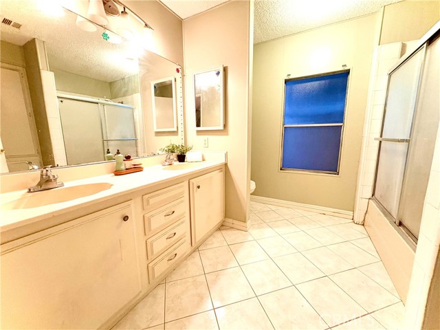 Detail Gallery Image 25 of 40 For 1919 W Coronet Ave #9,  Anaheim,  CA 92801 - 3 Beds | 2 Baths