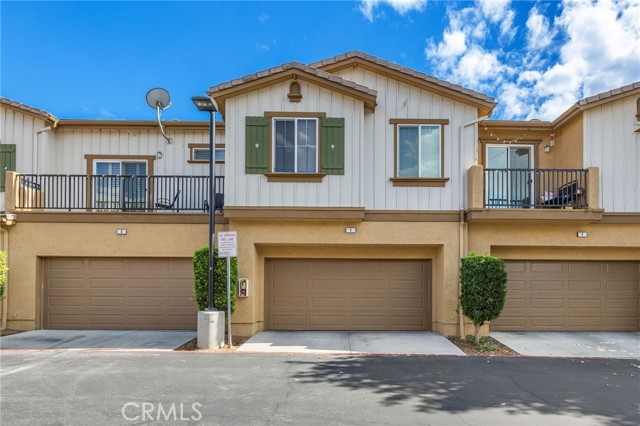 Detail Gallery Image 2 of 23 For 26287 Iris Ave #E,  Moreno Valley,  CA 92555 - 3 Beds | 2 Baths
