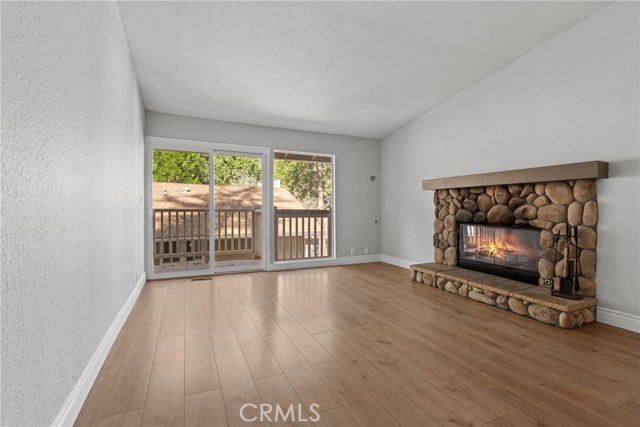 Detail Gallery Image 6 of 9 For 315 Canyon Crest, Lake Arrowhead,  CA 92352 - 3 Beds | 2 Baths