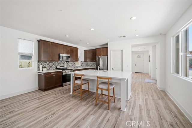 Detail Gallery Image 11 of 33 For 3898 Hayfield Loop, San Luis Obispo,  CA 93401 - 3 Beds | 3 Baths