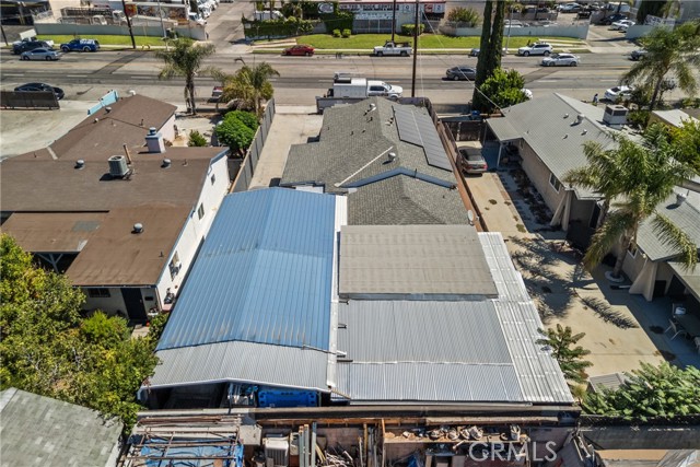 13086 Foothill Boulevard, Sylmar CA: https://media.crmls.org/medias/e03c2340-bbc7-40af-908f-29069fe58f6d.jpg