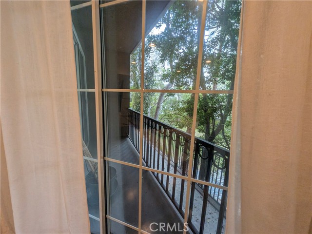 Detail Gallery Image 9 of 17 For 585 N Rossmore Ave #207,  Los Angeles,  CA 90004 - 1 Beds | 1 Baths