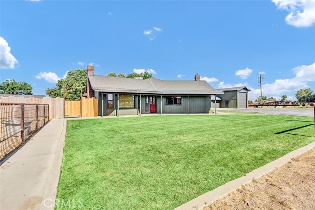 Detail Gallery Image 5 of 55 For 34811 Road 132, Visalia,  CA 93292 - 5 Beds | 3 Baths