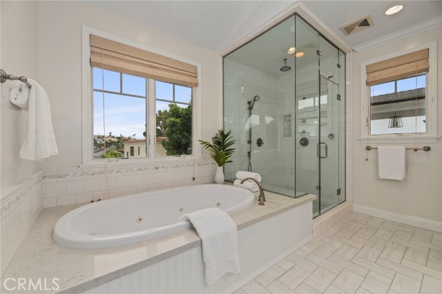 652 26th Street, Manhattan Beach, California 90266, 5 Bedrooms Bedrooms, ,2 BathroomsBathrooms,Residential,Sold,26th,SB21213872