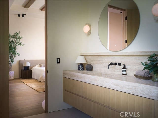 5824 Manton Avenue, Woodland Hills CA: https://media.crmls.org/medias/e03c9b27-ce62-4b29-a7f9-c428894a62bb.jpg