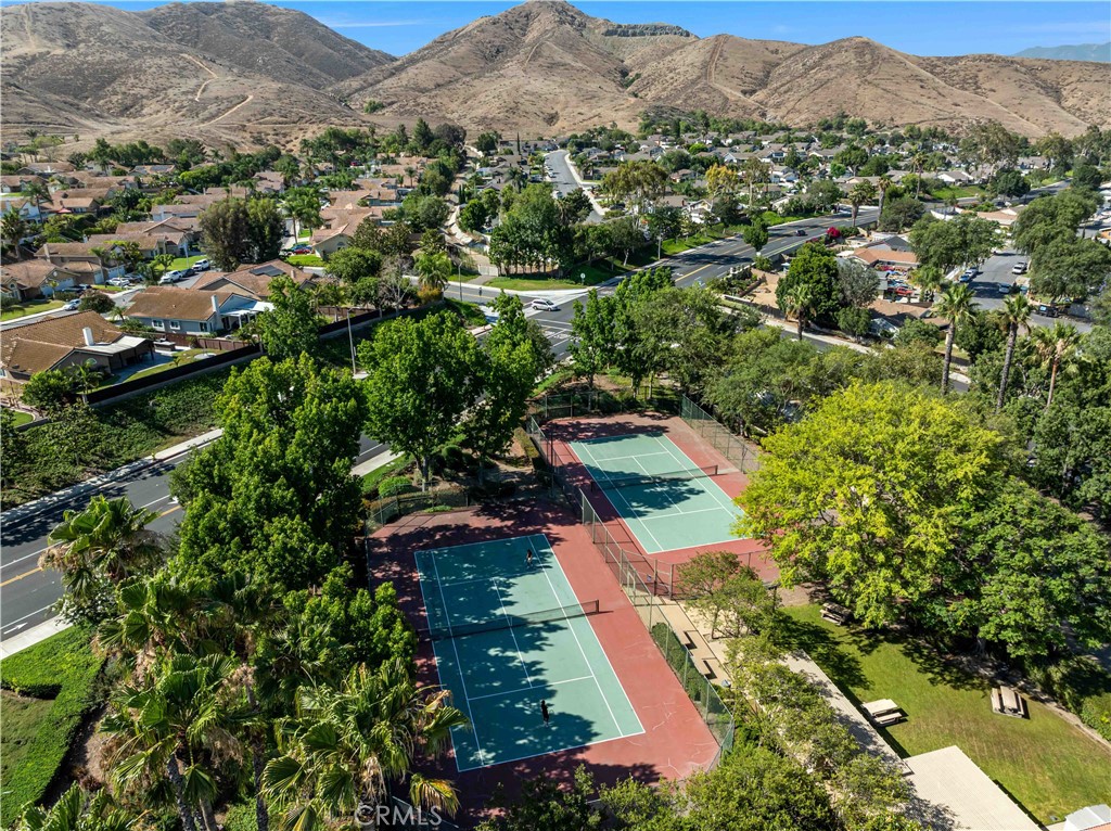https://media.crmls.org/medias/e03d041c-2743-454b-8a19-9a74ed2818b0.jpg?preset=X-Large