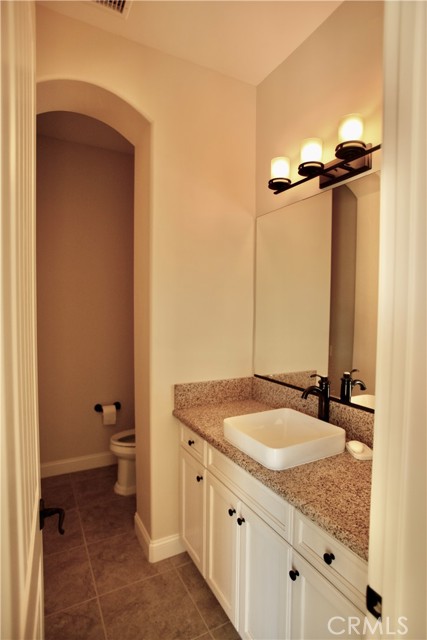 Detail Gallery Image 16 of 42 For 41907 Arbor Glen Dr., Temecula,  CA 92592 - 5 Beds | 4/1 Baths