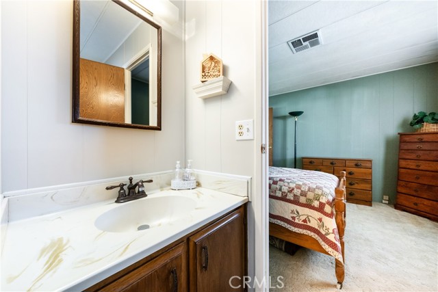 Detail Gallery Image 21 of 37 For 8801 Eton Ave #53,  Canoga Park,  CA 91304 - 2 Beds | 2 Baths