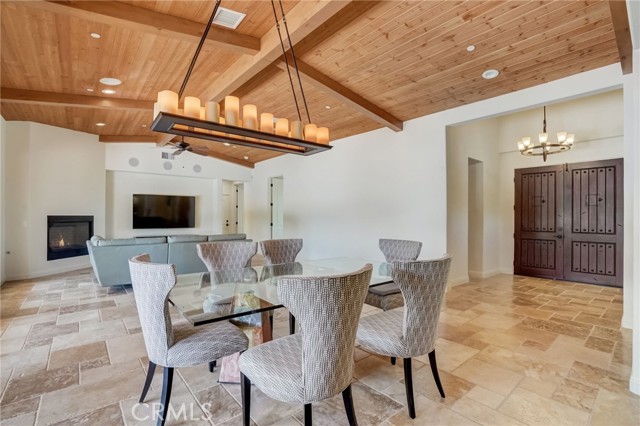 Detail Gallery Image 14 of 48 For 775 Dogwood Cir, Palm Springs,  CA 92264 - 6 Beds | 5/1 Baths