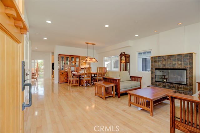 1219 Irena Avenue, Redondo Beach, California 90277, 5 Bedrooms Bedrooms, ,5 BathroomsBathrooms,Residential,Sold,Irena,SB21226617