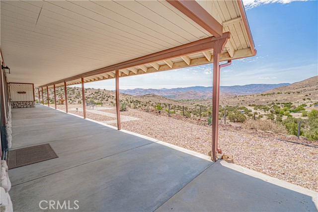 5329 Hubbard Road, Acton CA: https://media.crmls.org/medias/e03eb24e-fb7a-46d0-8a52-7137a9626988.jpg