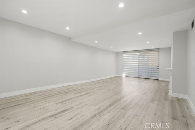 Detail Gallery Image 8 of 25 For 19029 Nordhoff St #103,  Northridge,  CA 91324 - 2 Beds | 2 Baths