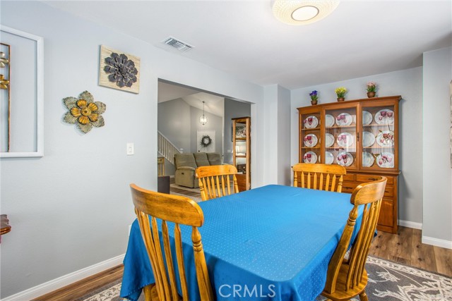 518 S Seminole Circle, Banning CA: https://media.crmls.org/medias/e03f7d9e-e70b-46cf-b2b2-1bf9283c53da.jpg