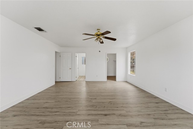 Detail Gallery Image 27 of 41 For 10312 Hawthorne Ave, Hesperia,  CA 92345 - 3 Beds | 3 Baths