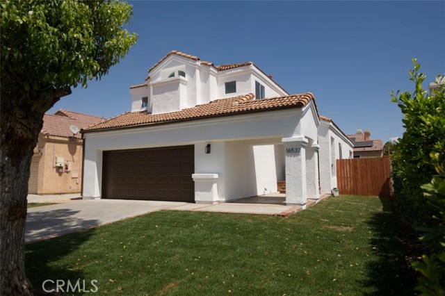 Detail Gallery Image 2 of 43 For 16532 Sir Barton Way, Moreno Valley,  CA 92551 - 3 Beds | 2/1 Baths