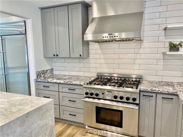 Detail Gallery Image 3 of 14 For 414 W Bon Air Dr, Palm Springs,  CA 92262 - 4 Beds | 2 Baths