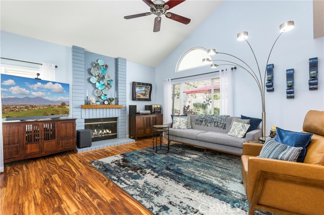 Detail Gallery Image 6 of 27 For 28761 Vista Saddleback, Lake Forest,  CA 92679 - 3 Beds | 2/1 Baths