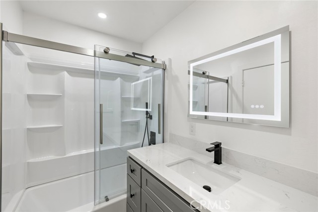 Detail Gallery Image 16 of 29 For 2960 Alta Laguna, Laguna Beach,  CA 92651 - 3 Beds | 2 Baths