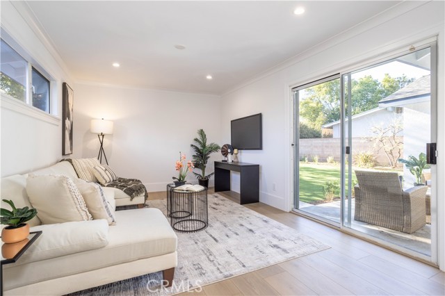 10133 Whitaker Avenue, Granada Hills CA: https://media.crmls.org/medias/e043d0cb-3123-4925-98fa-c6bb44b8fbcd.jpg