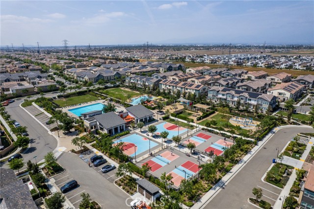3645 E Delight Paseo, Ontario CA: https://media.crmls.org/medias/e043d369-ad23-478f-9cdb-2fad5a63c060.jpg