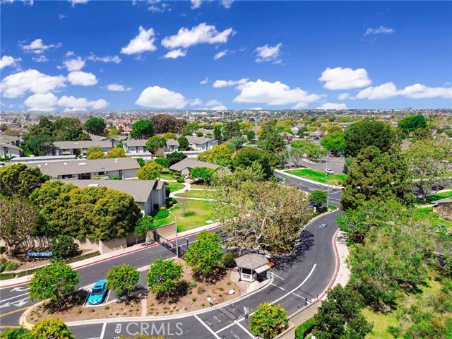 Detail Gallery Image 31 of 43 For 8866 Tulare Dr 301c,  Huntington Beach,  CA 92646 - 3 Beds | 2 Baths