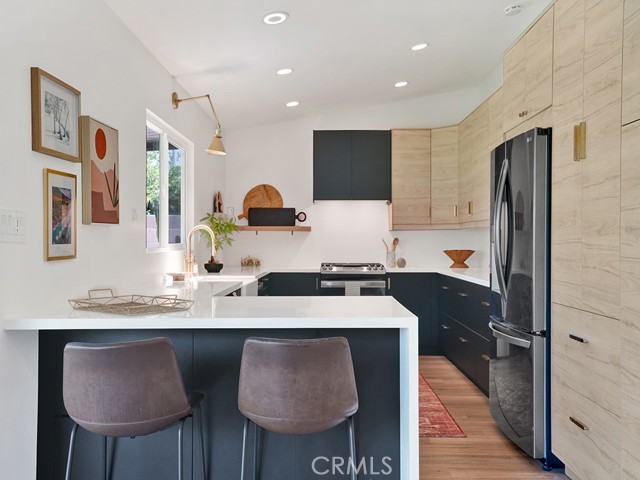 Detail Gallery Image 2 of 38 For 2622 Park Dr, Santa Ana,  CA 92707 - 4 Beds | 2 Baths