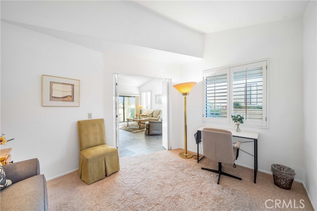 41981 Preston Trail, Palm Desert CA: https://media.crmls.org/medias/e0449107-5f68-49bb-b0c2-57afde6ed11c.jpg