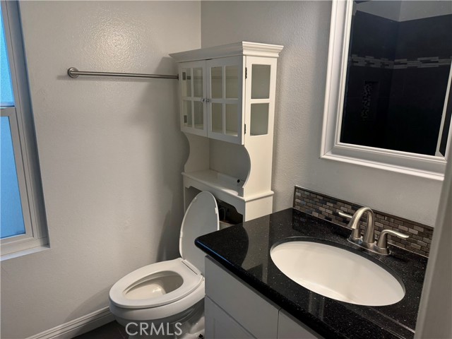 Detail Gallery Image 12 of 23 For 18 Woodsorrel, Irvine,  CA 92604 - 4 Beds | 3 Baths