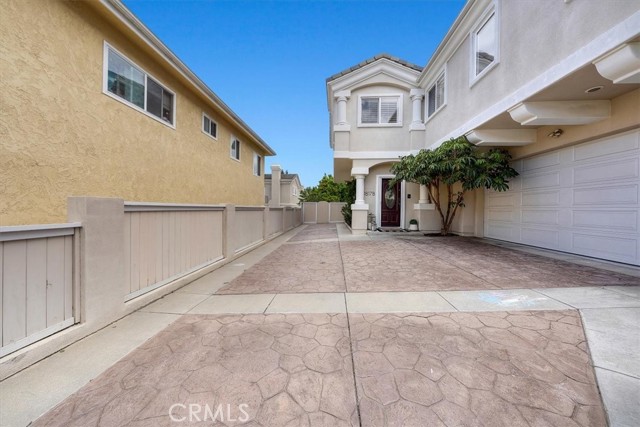1817 Clark Lane, Redondo Beach CA: https://media.crmls.org/medias/e0452124-41d5-46c9-8c15-e4666b318434.jpg