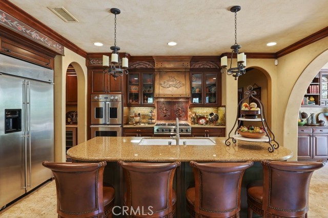 6 Marble Creek Lane, Coto de Caza CA: https://media.crmls.org/medias/e046377f-07c8-4e25-b616-83088c20e6ee.jpg