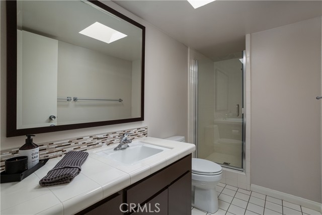 1878 Tahiti Drive, Costa Mesa CA: https://media.crmls.org/medias/e0466530-817d-4ad8-bdf2-b1d0dc5c39b0.jpg